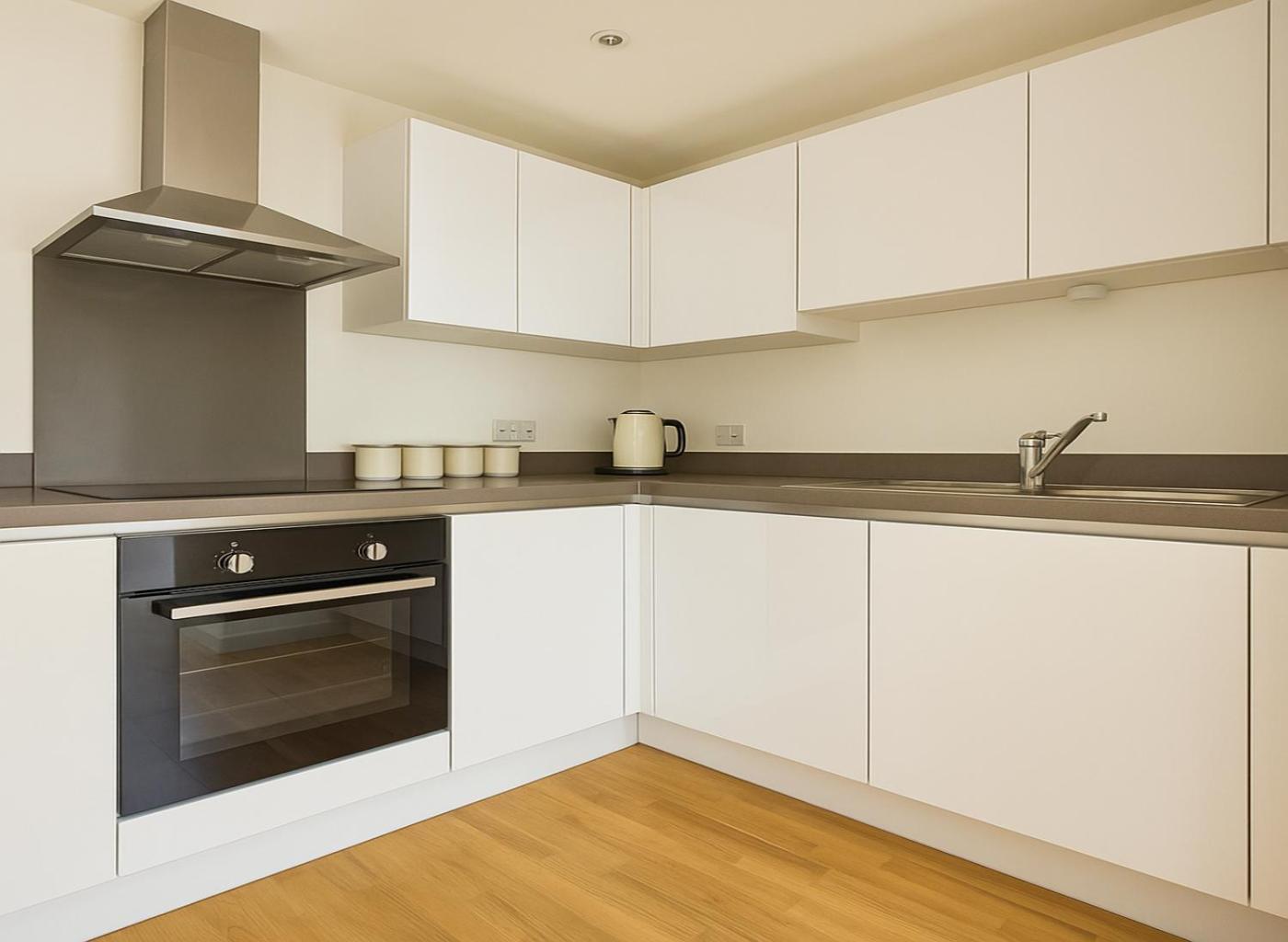 1 Bed In Greenwich Apartment *